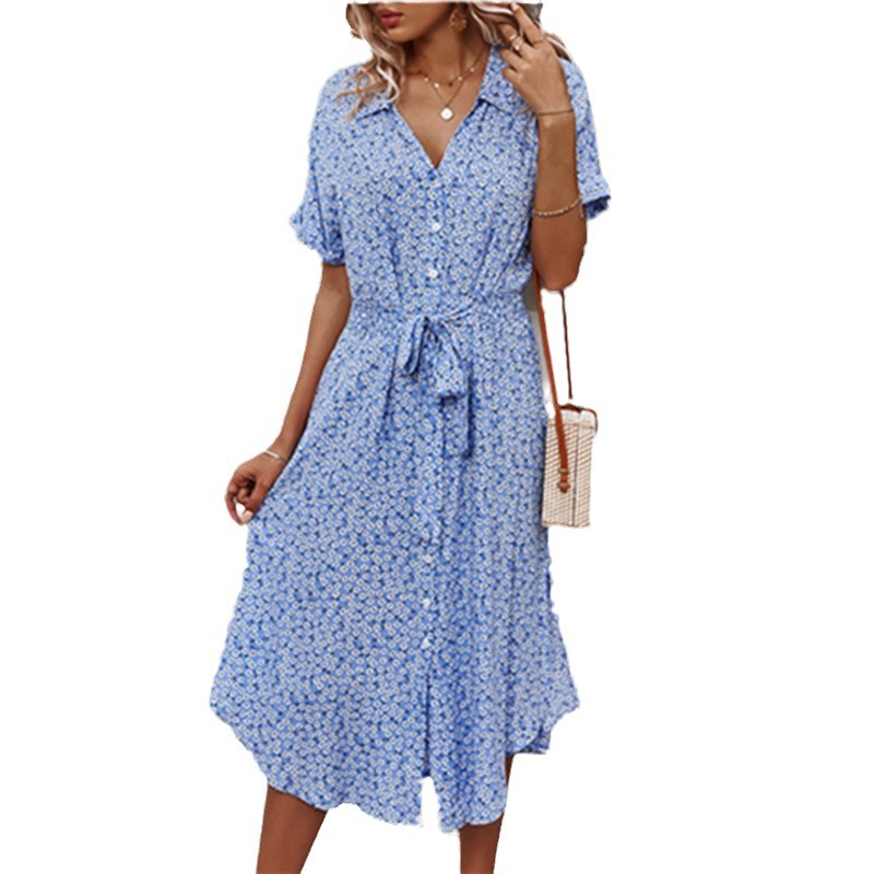 Women Fashion Pose - Damska sukienka na wiosnę i lato
