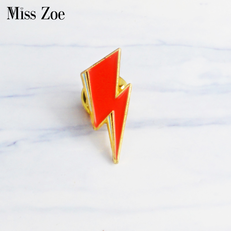 Women Fashion Icon - Aladdin Lightning Enamel Pin Broszki w