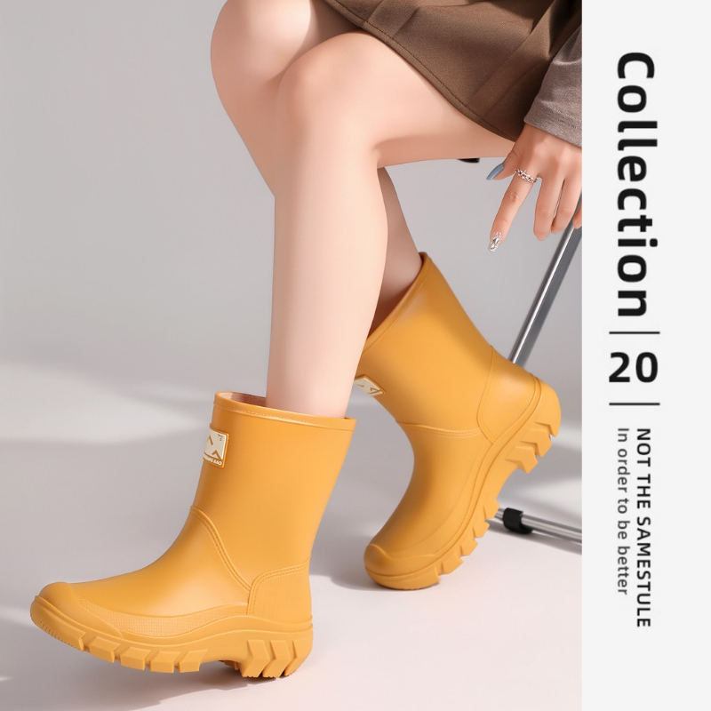 Women Fashion Online - Damskie buty do połowy łydki, ocieplane