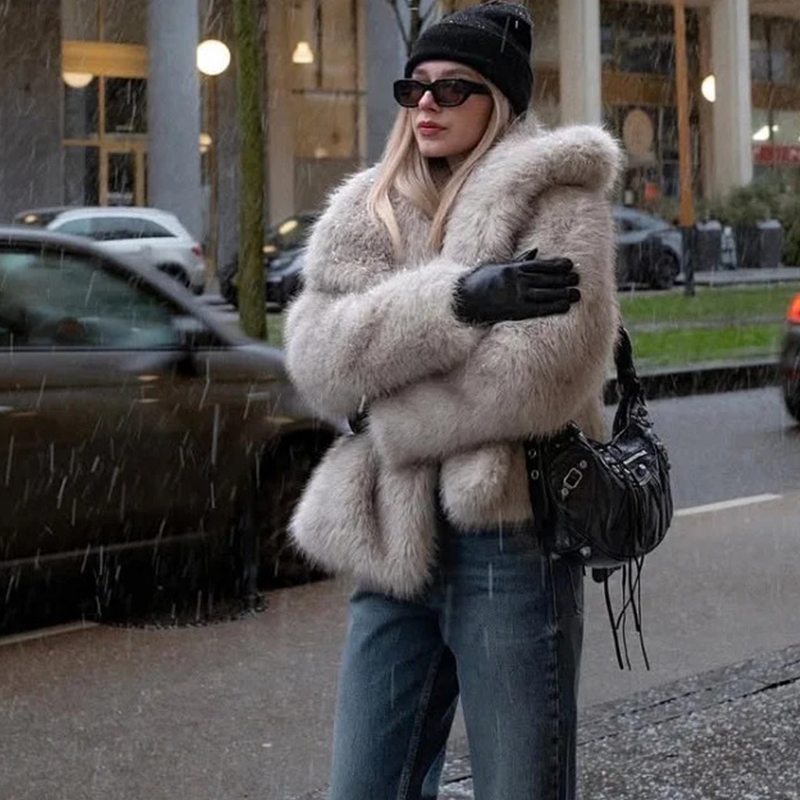 Zimowy, ikoniczny płaszcz z im – Women Fashion Icon recenzja i cena