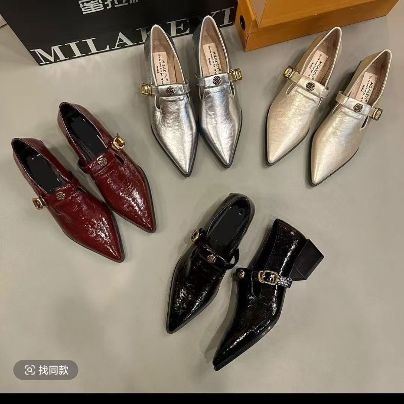 Płaskie, grube podeszwy, szpic – Women Fashion Heels recenzja i cena