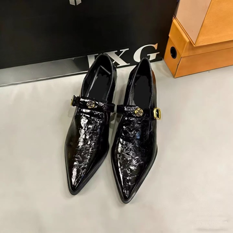 Płaskie, grube podeszwy, szpic – Women Fashion Heels recenzja i cena